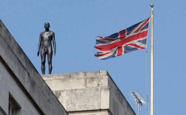 Antony Gormley's Event Horizon