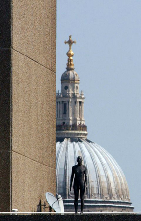 Antony Gormley's Event Horizon