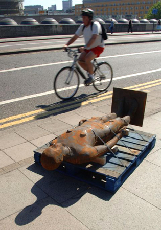 Antony Gormley's Event Horizon