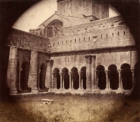 cloister Saint-Trophime