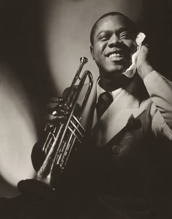  Louis Armstrong, 1935. Gelatin silver print, by Anton Bruehl