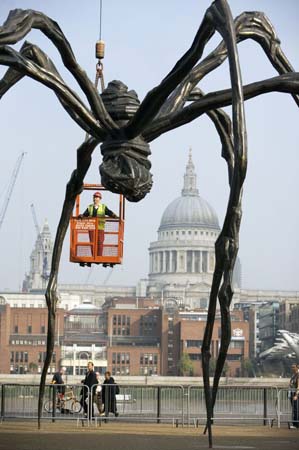 Maman 1999 by Louise Bourgeois