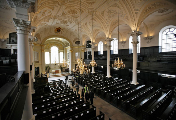 The nave of St Martin-in-the-Fields