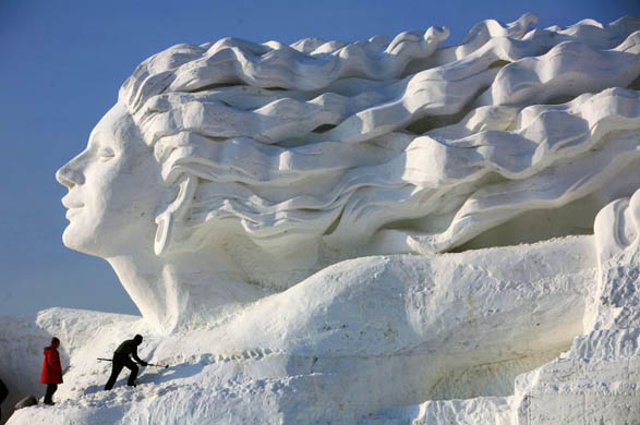 snow sculpture