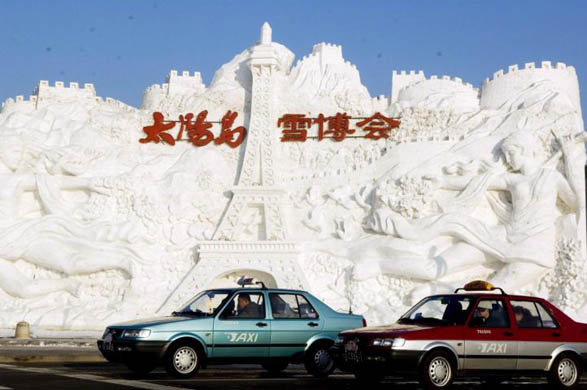 snow sculpture