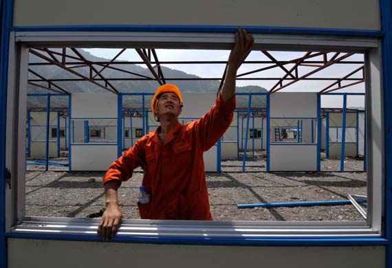 Chinese earthquake: temporary housing