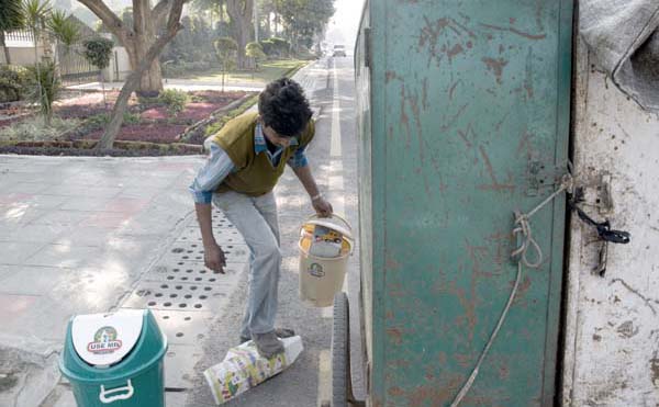 A day in the life of a Delhi waste picker