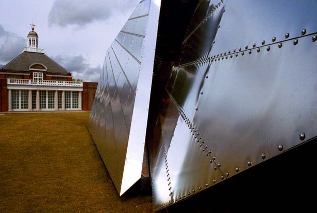 Serpentine Summer Pavillion