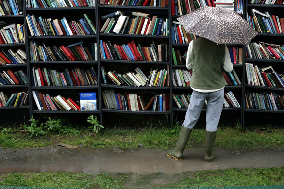 Hay festival in the rain 