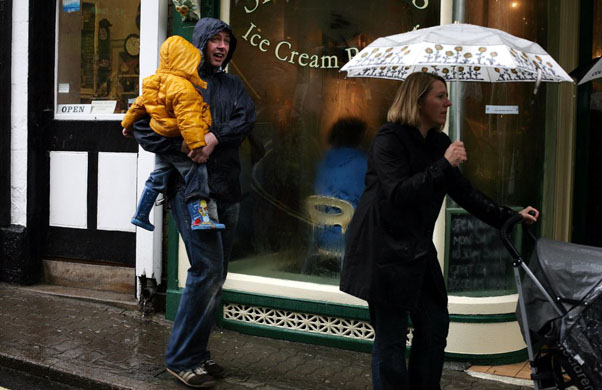 Hay festival in the rain 