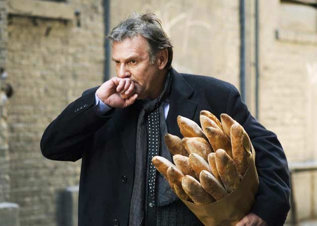 Tom Wilkinson with baguettes