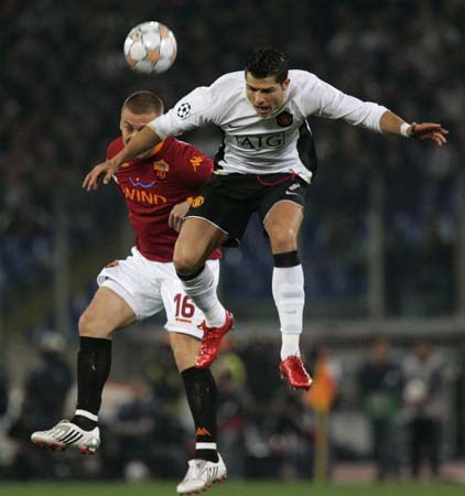 Manchester United v Roma