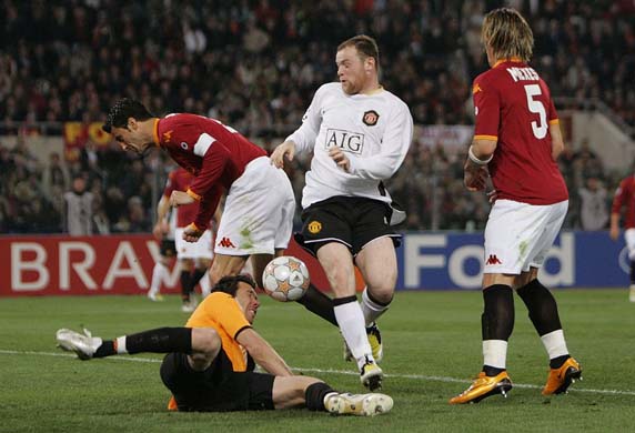 Manchester United v Roma