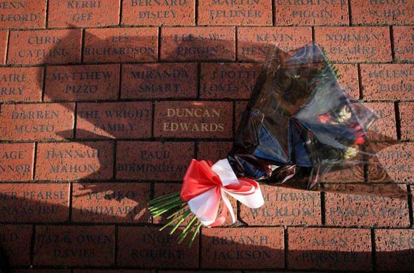 Bouquet in memory of Duncan Edwards