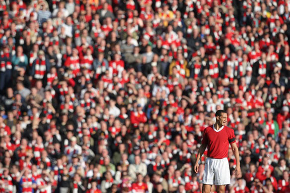 Old Trafford remembers Munich disaster
