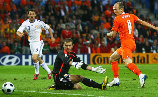 Robben misses