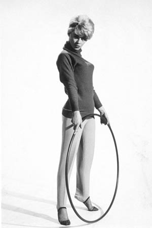 Actress Julie Christie poses wi...