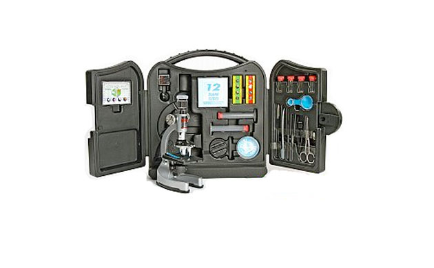 Microscope in Carry Case