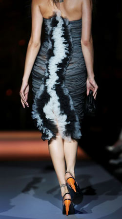 Model wears Zac Posen