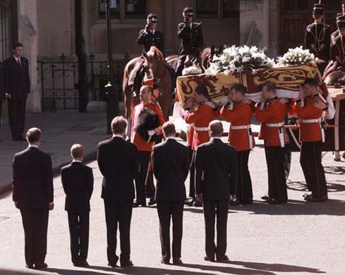 pictures of princess diana funeral. the body of Princess Diana