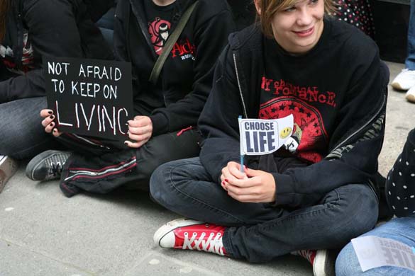 Emo demonstration, sitting on the pavement