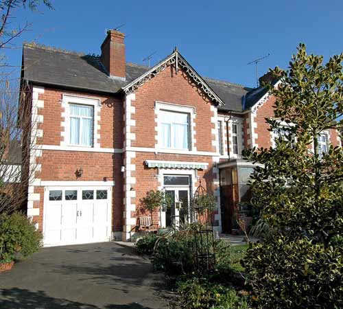 Russell Baldwin & Bright