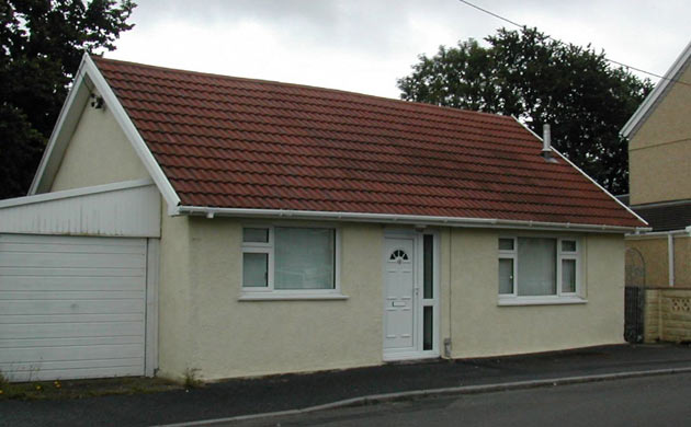 Bungalows: Llanelli