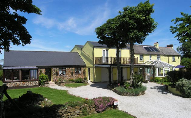 B&B: Goonearl Cottage