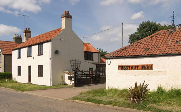 Stables: Chestnut farm