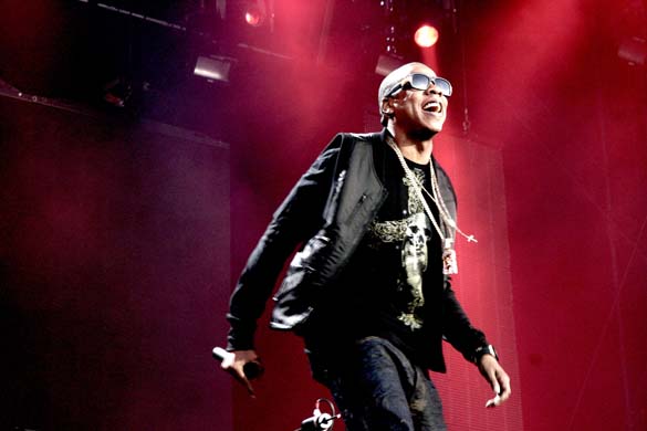 Jay-z performing live