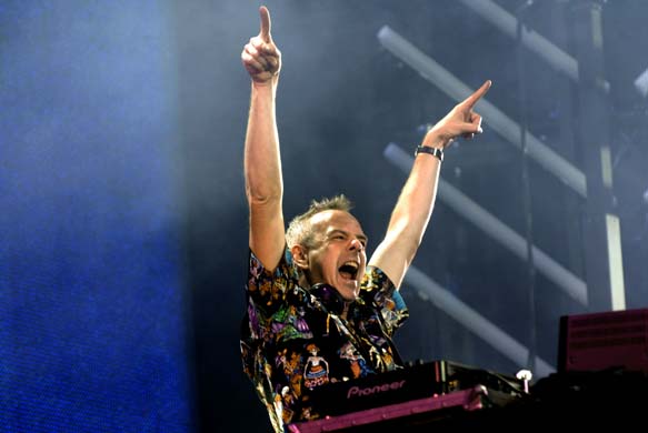 Fat Boy Slim performing live