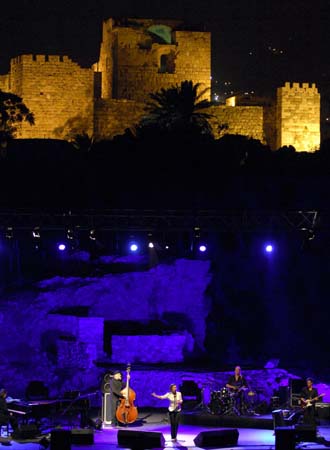 Vaya Con Dios perform