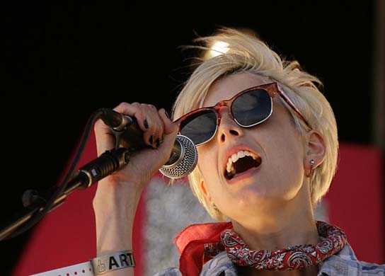 Agyness Dean performs at T4 on the Beach