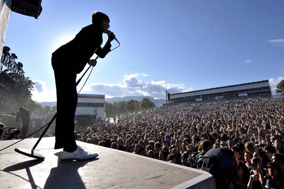 George Benson performs at the Nice jazz festival