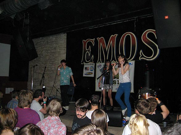 Telepethe performing