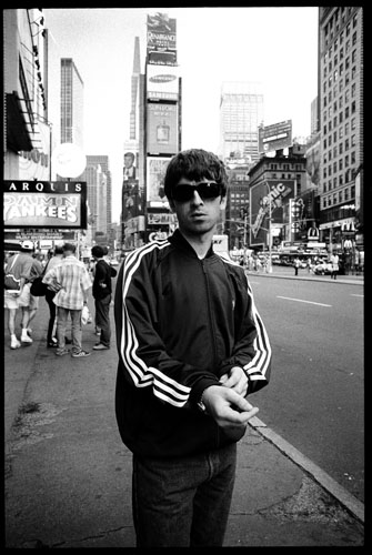 Oasis: A Year On The Road