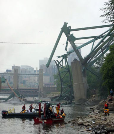 Emergency services at the scene of the collapse 