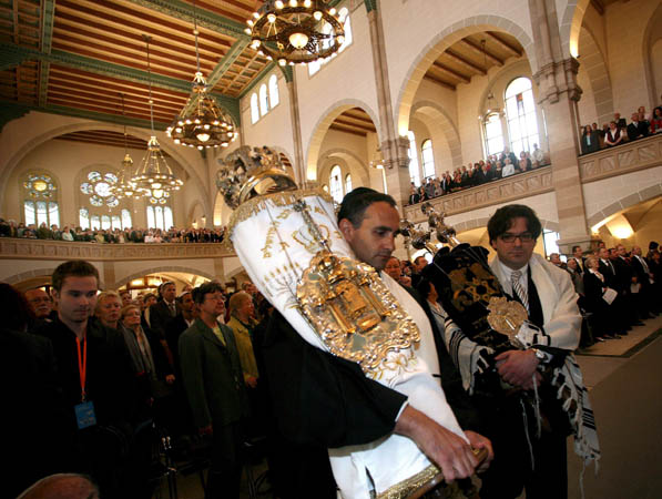 Rykestrasse synagogue reopens