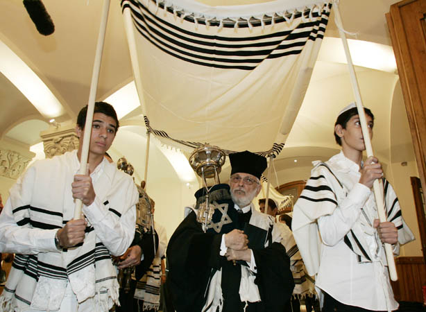 Rykestrasse synagogue reopens