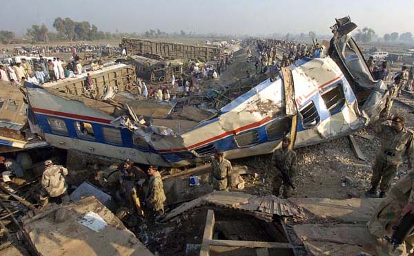 Train derailment near Mehrabpur