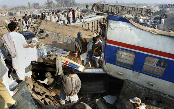 Train derailment near Mehrabpur