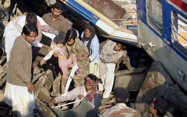 Train derailment near Mehrabpur