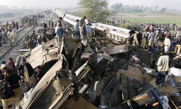 Train derailment near Mehrabpur