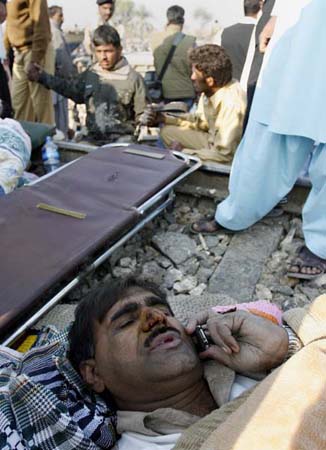 Train derailment near Mehrabpur