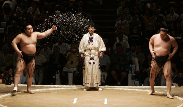 Grand champions, or yokozuna, Hakuho and Asashoryu