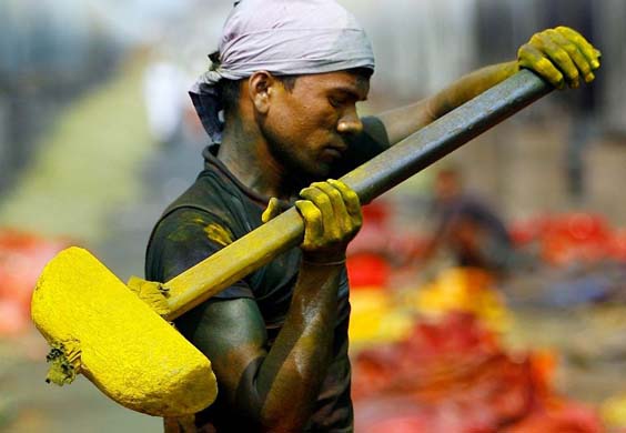 Paint worker in India