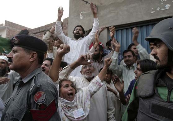 More Bhutto supporters