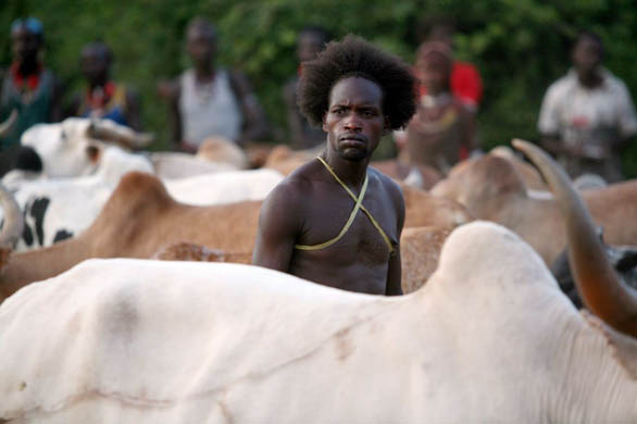 A member of the Hammer tribe