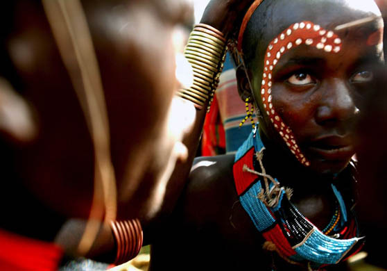 Female members of the Hammer tribe