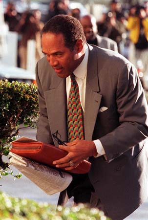 OJ Simpson arrives for his civil trial